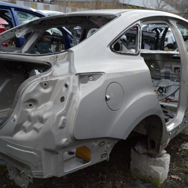 Четверть крыло задняя правая Ford Focus mk3 11-18 4d (03) CM5Z-5827840-A