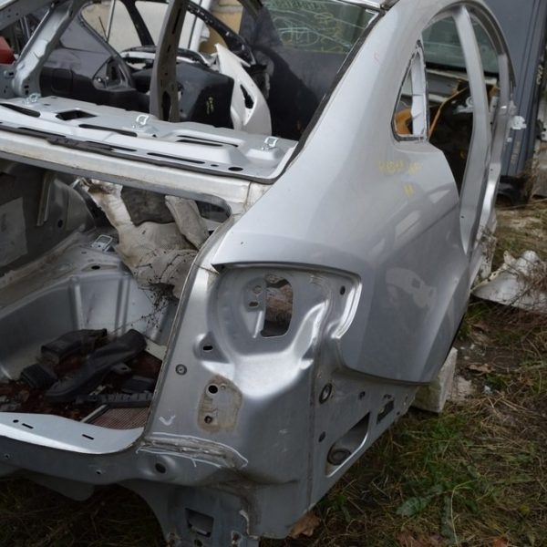 Четверть крыло задняя правая Ford Fiesta 11-19  серебро цвет ux (02) G2BZ-5427840-A