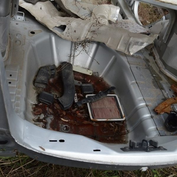 Корыто багажника Ford Fiesta 11-19 4d (02) AE8Z-5411215-A