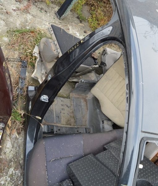 Стойка кузовная центральная правая Ford Fusion mk5 13- (02) черная HS7Z-54211A10-A