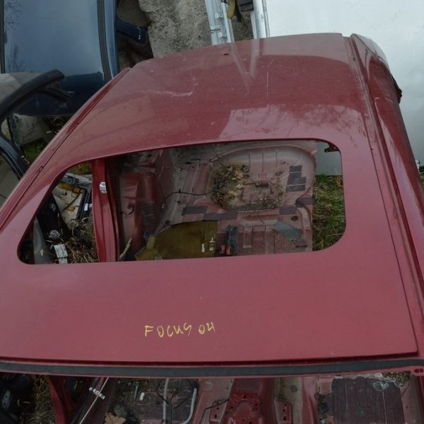 Крыша (металл) Ford Focus mk3 11-18 5d под люк замят банан левый (04) бордовый CP9Z-5850202-B