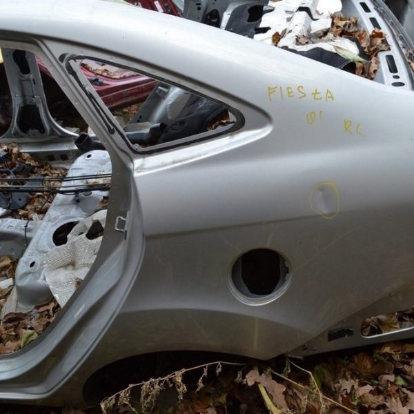 Четверть крыло задняя левая Ford Fiesta 11-19  серебро цвет ux (01) тычка G2BZ-5427841-A