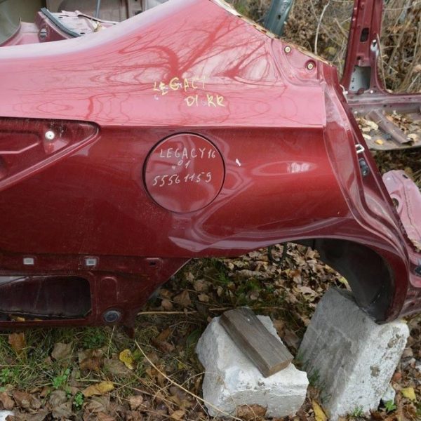 Лючок бензобака Subaru Legacy 15-19 красный (01) 57601AL06A9P