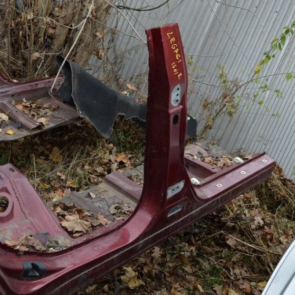 Стойка кузовная центральная правая Subaru Legacy 15-19 (01) красная 51429AL02A9P