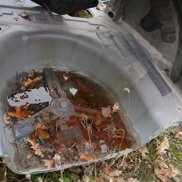 Корыто багажника Kia Optima 11-15 (01) бордовое 655133S001