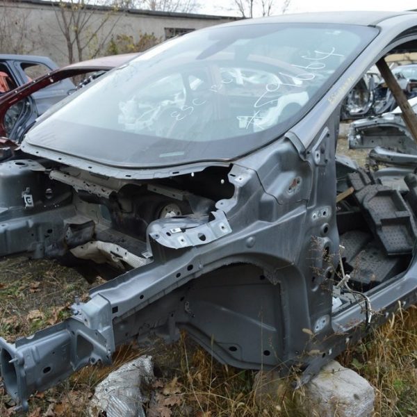 Четверть передняя правая Ford Escape MK3 13-16 дорест графит цвет UJ (04) CV6Z-16054-B