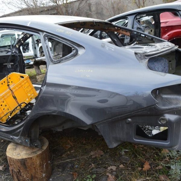 Четверть крыло задняя левая Chrysler 200 15-17 графит (01) 68245757AG