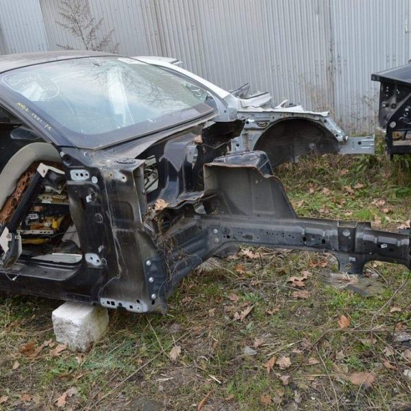 Четверть передняя правая Ford Mustang mk6 15- (01) без пистолета fr3z-16054-a