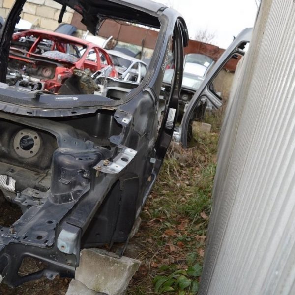 Четверть передняя левая Ford Escape MK3 13-16 дорест (02) CV6Z-16055-B