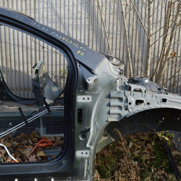 Четверть передняя правая Chevrolet Volt 11-15 графит (01) только стойка под петли 23480362