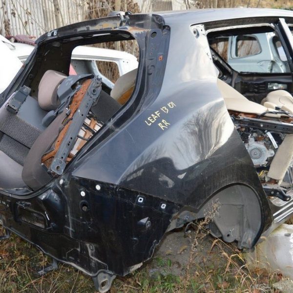 Четверть крыло задняя правая Nissan Leaf 13-17 (01) черная 78100-3NF0A