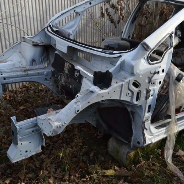 Четверть передняя левая Nissan Leaf 13-17 (01) белая G5111-3NFMA