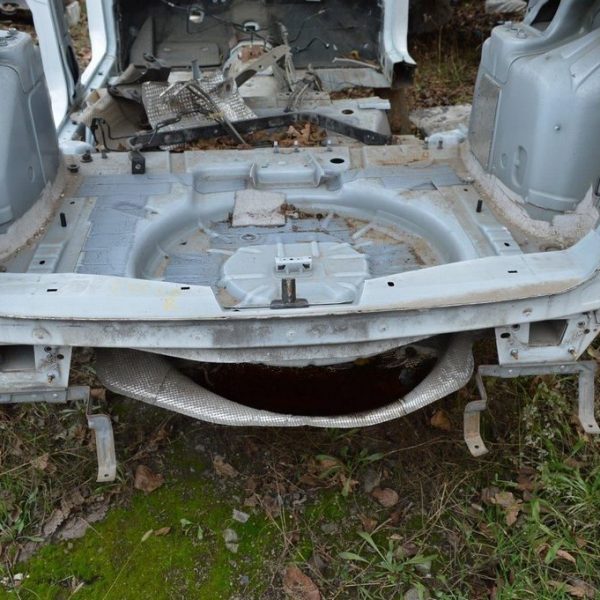 Задняя панель Ford Escape MK3 13- (06) белая AM5Z-5840320-B