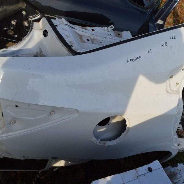 Четверть крыло задняя правая Subaru Legacy 15-19 белый перламутр (02) 51439AL02A9P