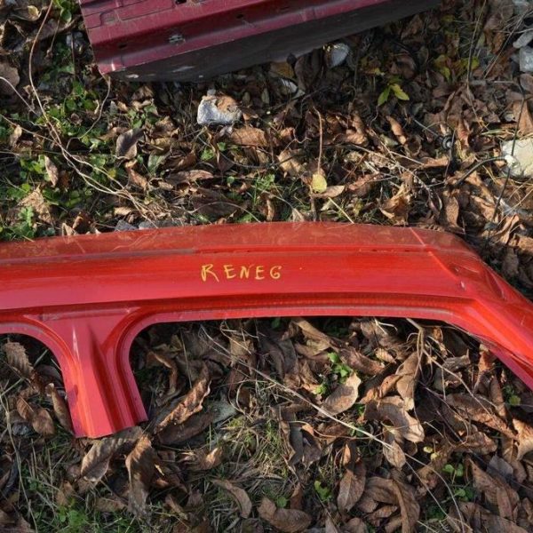 Батон крыши перед прав Jeep Renegade 15-