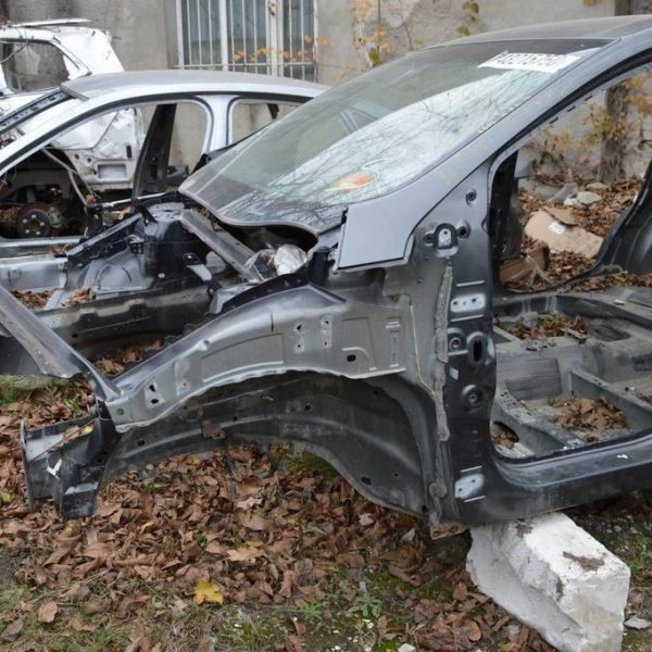 Четверть передняя левая Ford Edge 16-18 графит J7 (03) F2GZ-5802021-A