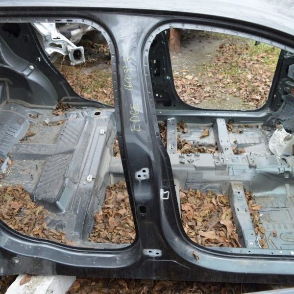 Стойка кузовная центральная правая Ford Edge 16-графит J7 (03) FT4Z-58211A10-A