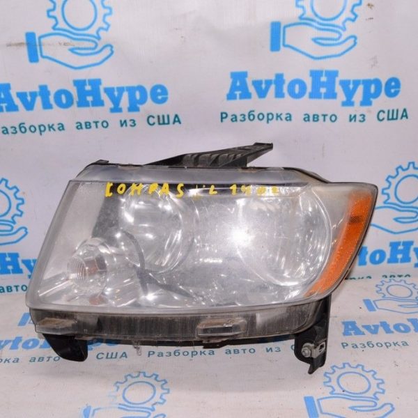 Фара передняя левая Jeep Compass 11-14 дорест светлая (02) под полировку 68088869AC