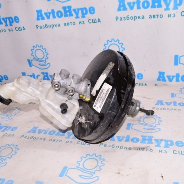 Главный тормозной цилиндр с бачком Jeep Compass 11-16 5175093AB