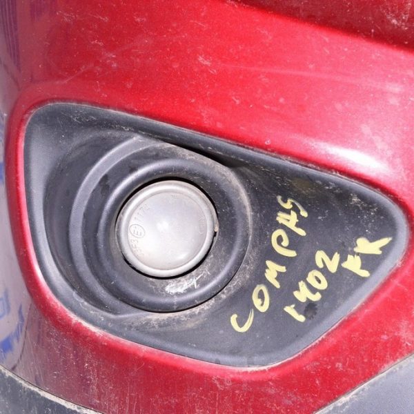 Противотуманная фара птф правая Jeep Compass 11-16 (02) 68140324AA