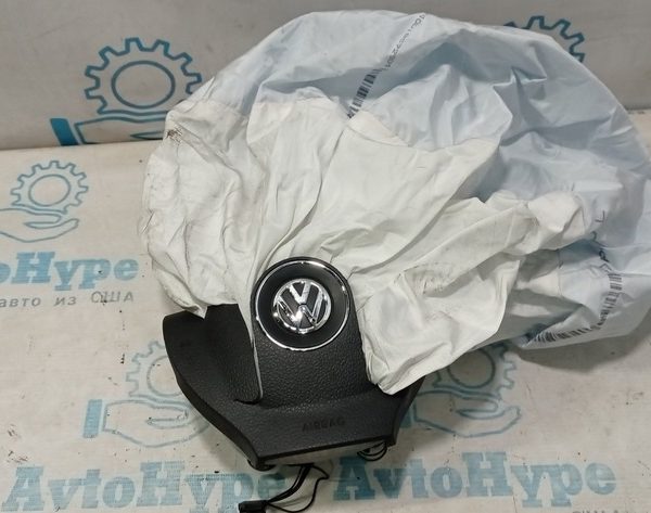 Подушка безопасности airbag в руль водительская VW Tiguan 12-17 (06) стрельнула 5K0880201AA81U