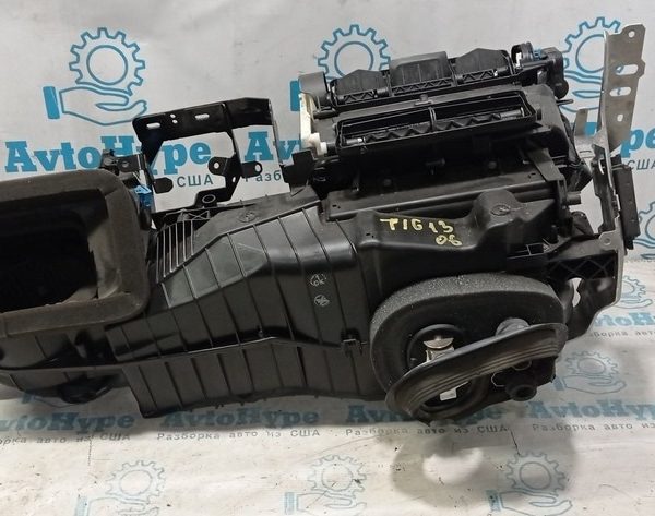 Корпус печки голый VW Tiguan 09-17 1K1820007A