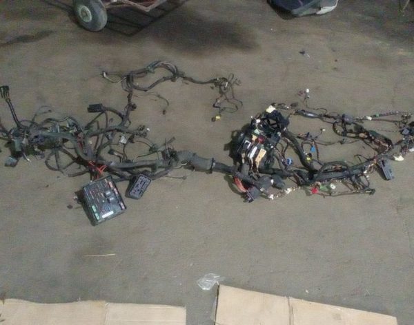 Проводка подкапотная с блоком предохранителей VW Tiguan 09-17