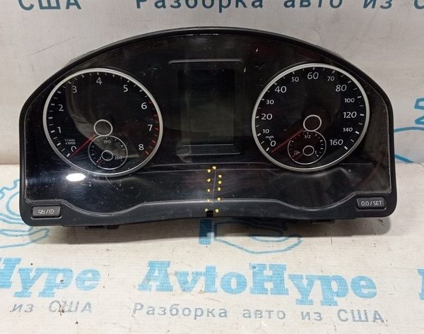 Щиток приборов VW Tiguan 09-17 сша (06) царапина 5N0920973BX