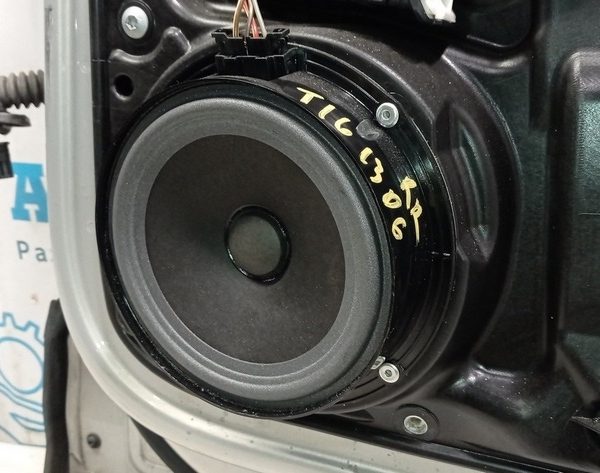 Динамик зад прав VW Tiguan 09-17 5K0-035-453