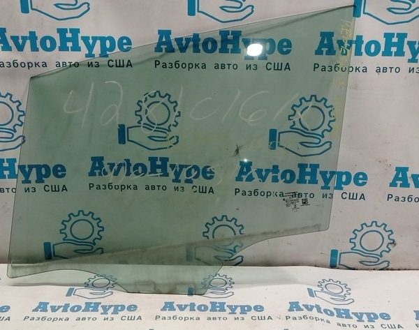 Стекло двери перед лев Jeep Renegade 15- 68274340AA