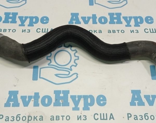 Патрубок охлаждения верхний Jeep Renegade 15- 1.4 68254647AA