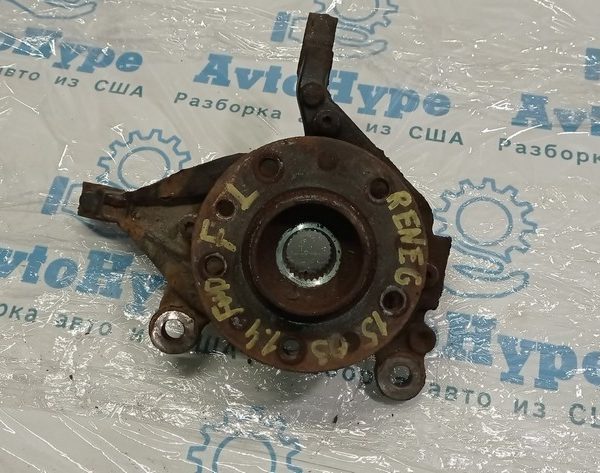 Цапфа перед лев со ступицей Jeep Renegade 15- AWD (03) 68254429AA