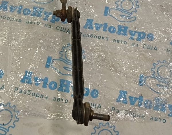 Стойка стабилизатора перед прав Jeep Renegade 15- 68503551AA