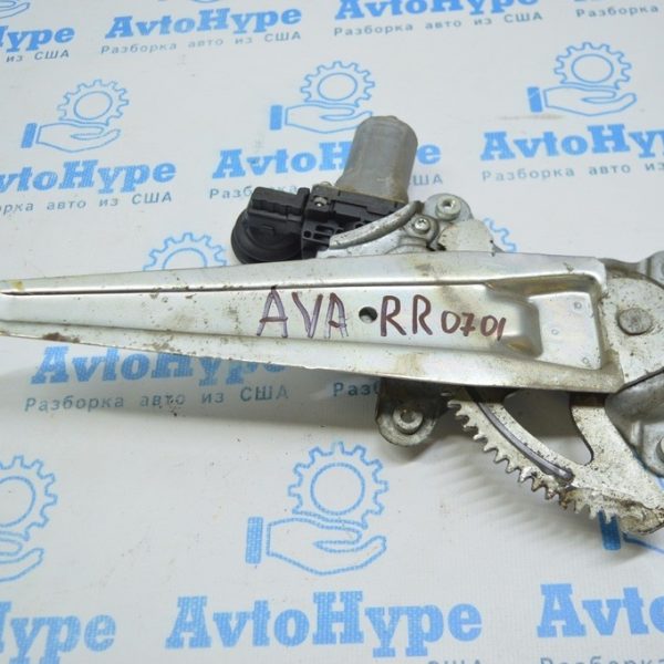 Стеклоподъемник с мотором зад прав Toyota Avalon 05-12 69803-AC020