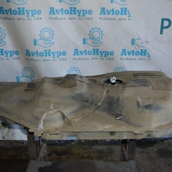 Топливный бак Lexus RX450 10-15 метал (02) 77001-48112