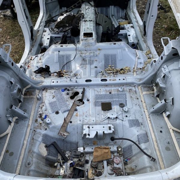 Корыто багажника Chevrolet Volt 16- белое (01) 84538821