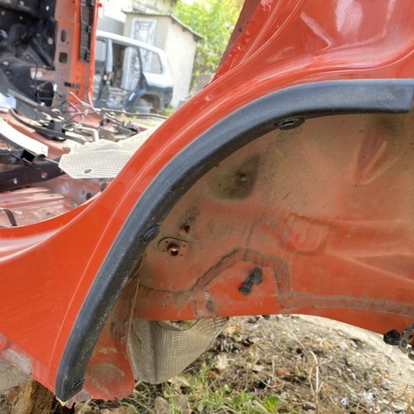 Накладка на подкрылок задний левый Jeep Renegade 15-