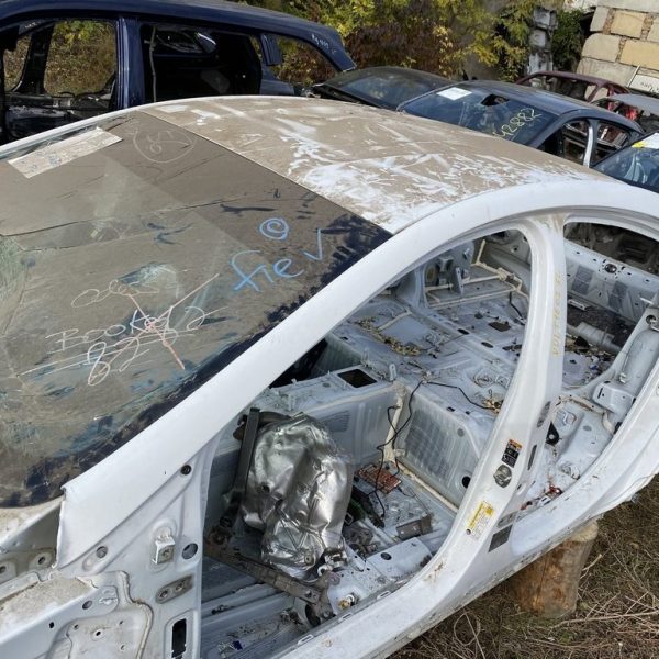 Крыша (металл) Chevrolet Volt 16- белая (01) 84026677