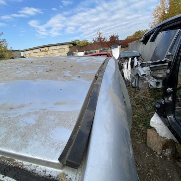 Накладка крыши правая Ford Fiesta 11-19 4d BE8Z-5450462-A