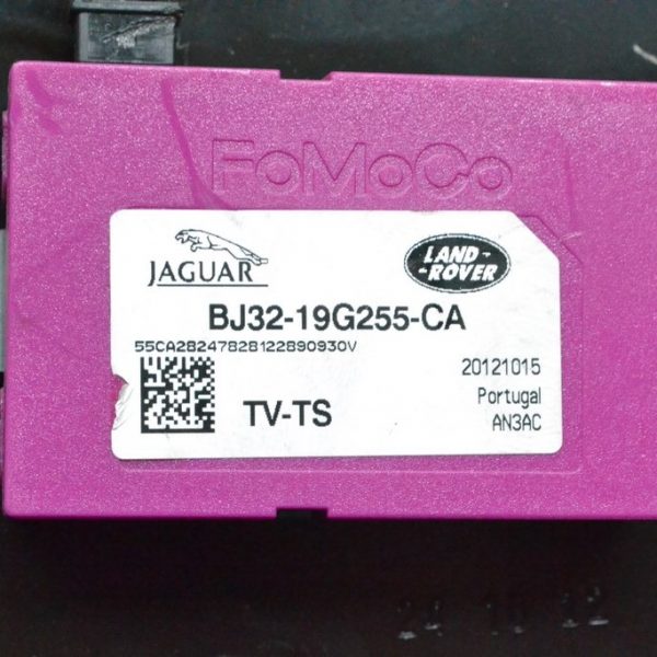 Усилитель антенны Land Rover Range Rover L405 13-17 (01) BJ3219G255CA
