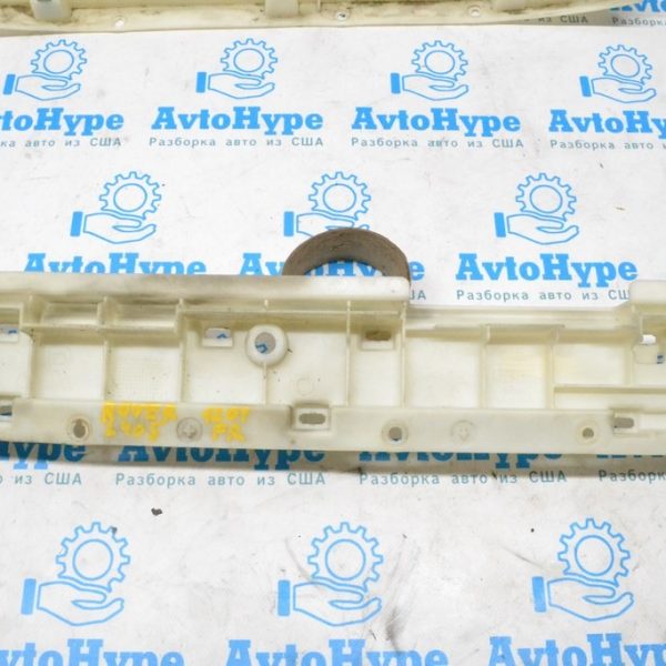Кронштейн порога правый передний дефект Land Rover Range Rover L405 13-17