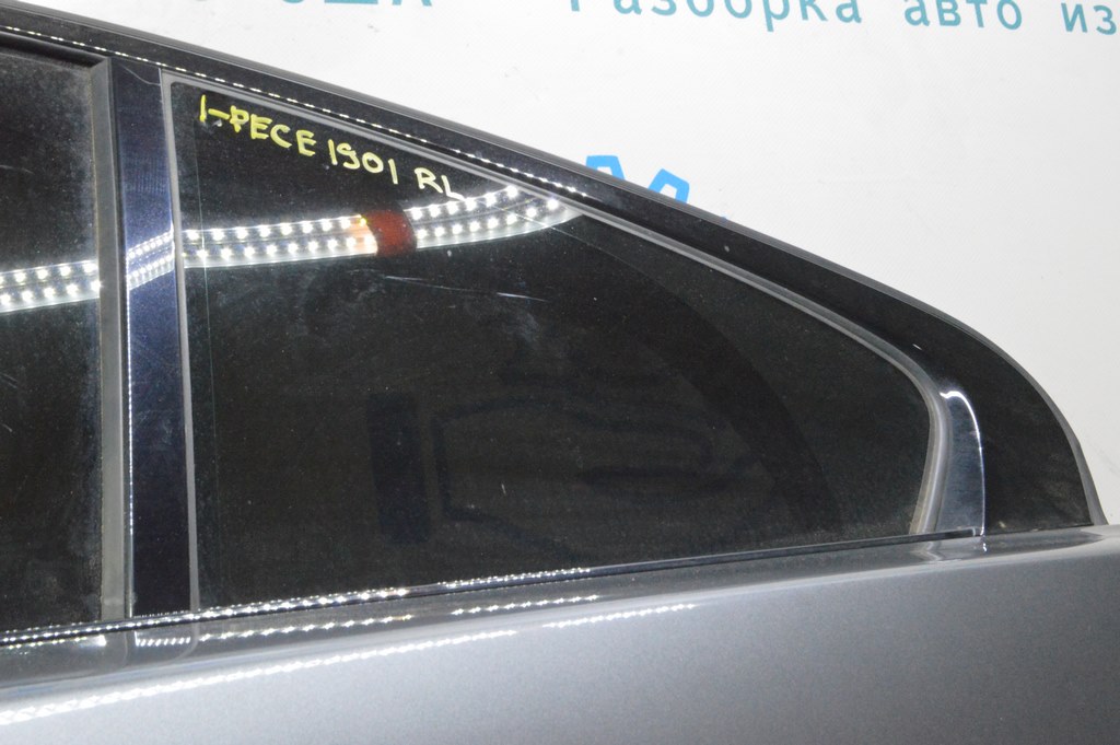 Накладка двери боковая задняя зад лев Jaguar I-Pace 19-25 T4K1965