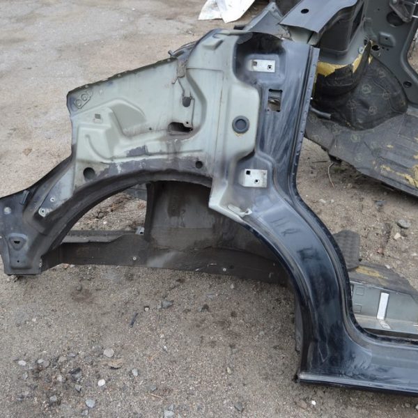 Четверть передняя левая VW Multivan T5 09-15 (01) черная без пистолета 7E0805139A