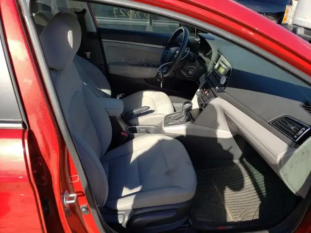 Hyundai Elantra Se 2017 Burgundy 2.0L — 2017 г., бордовый цвет, разобран на запчасти