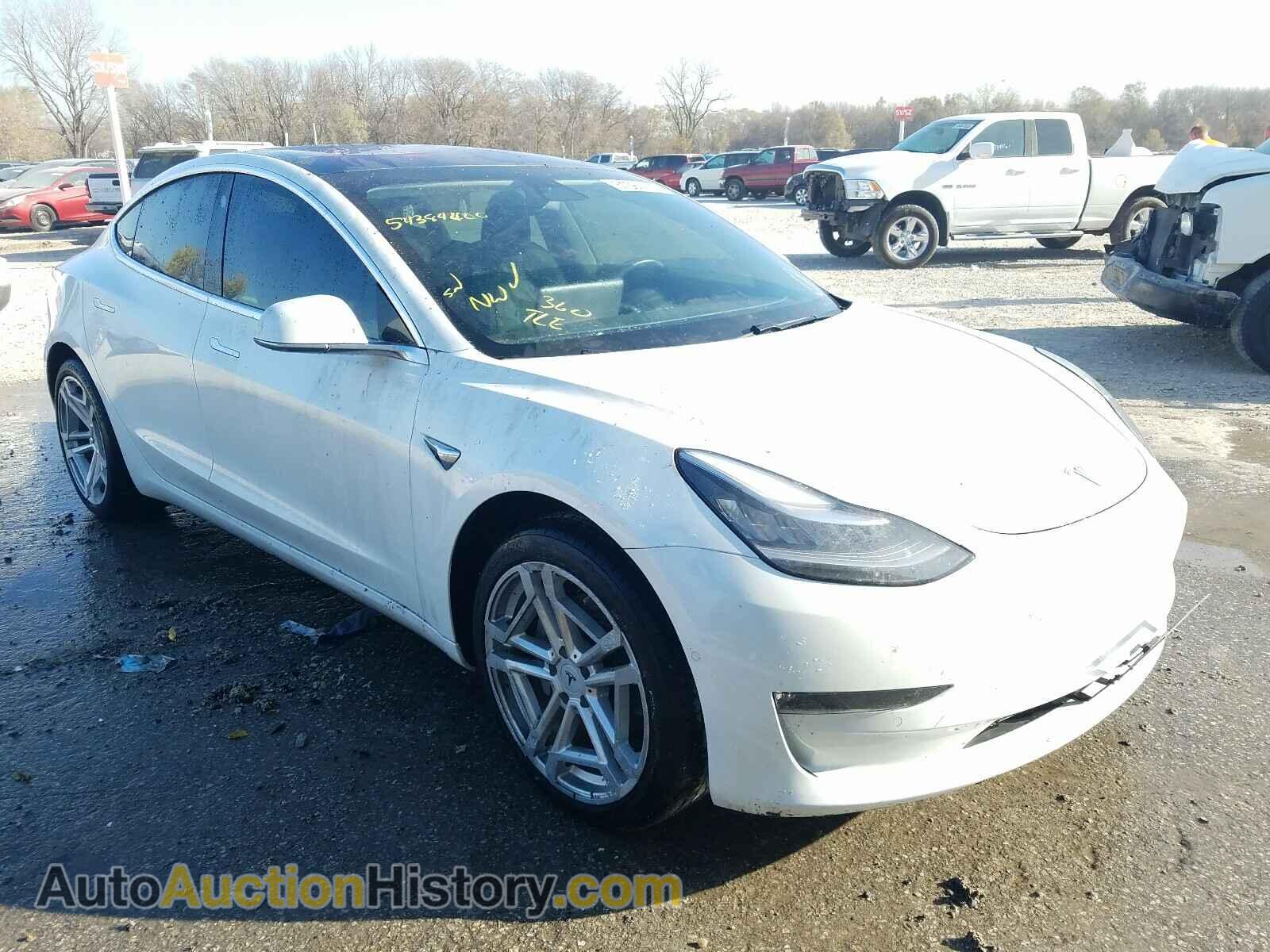 Tesla Model 3 2018 White vin: 5YJ3E1EA4JF005758
