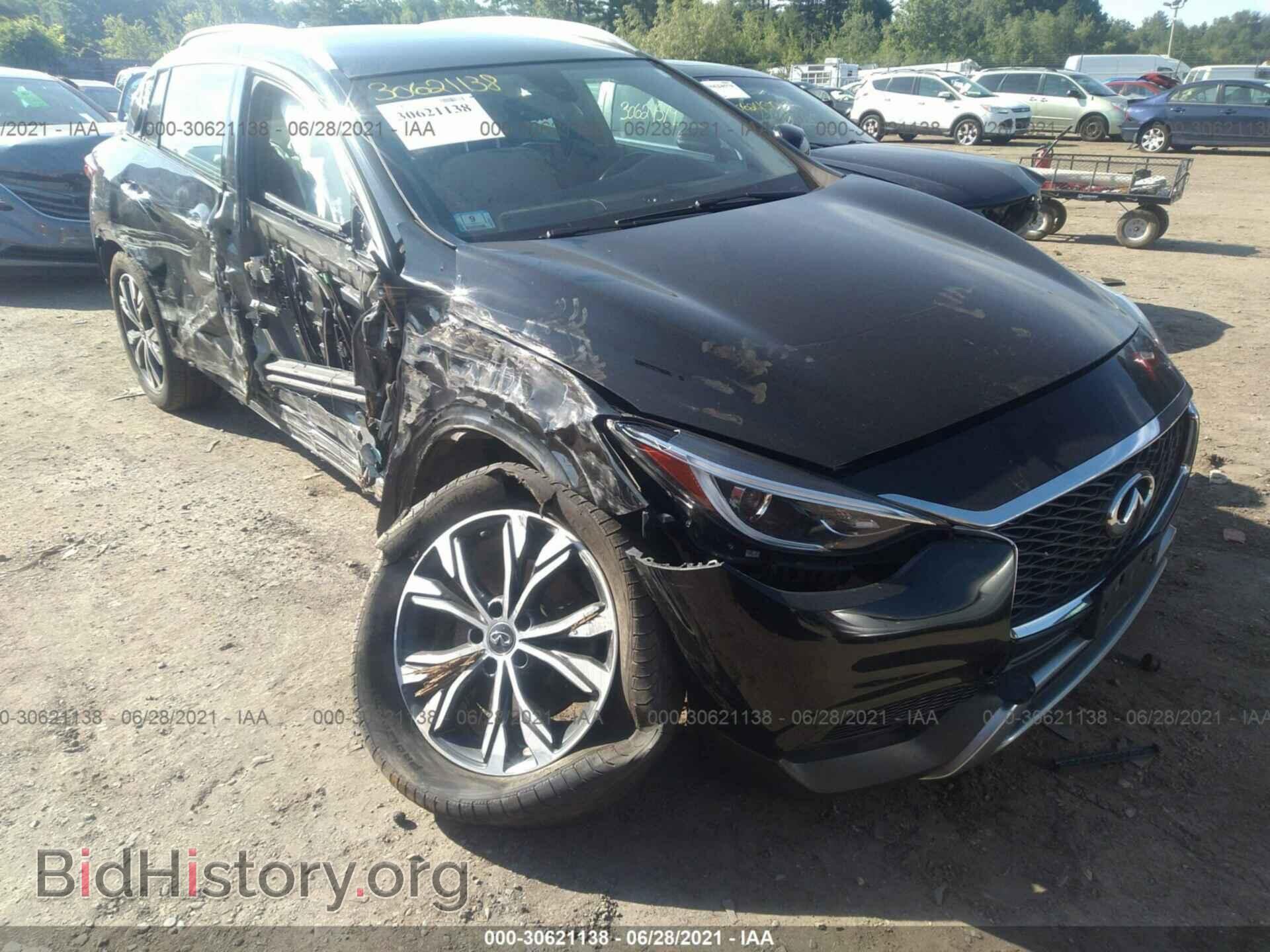 Infiniti Qx30 Premium 2017 Black 2.0L — 2017 г., чёрный цвет, разобран на запчасти
