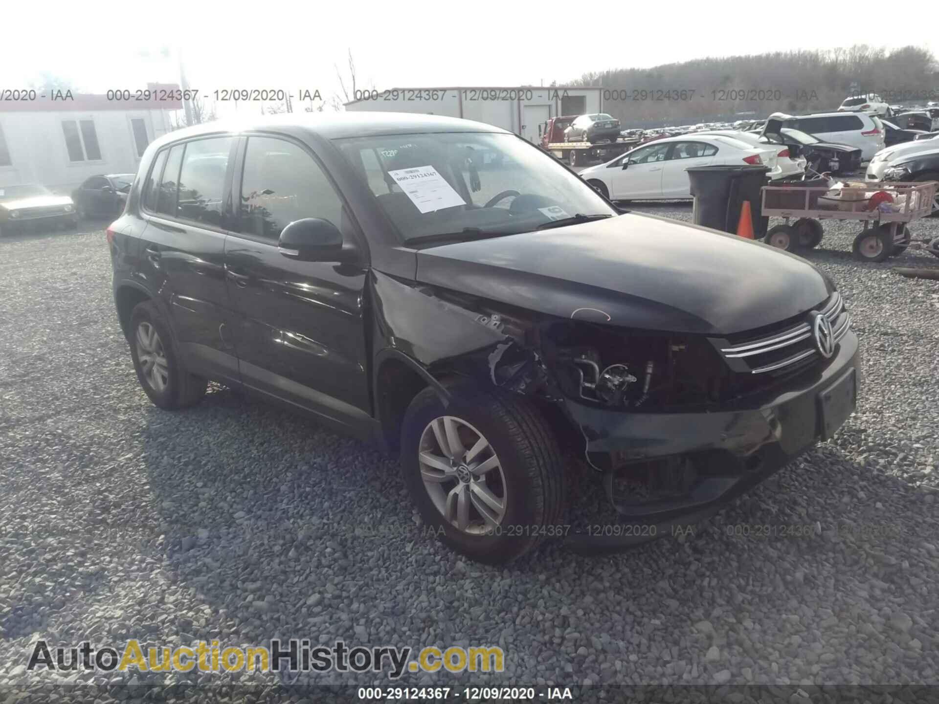 Volkswagen Tiguan S 2013 Black 2.0L — 2013 г., чёрный цвет, разобран на запчасти