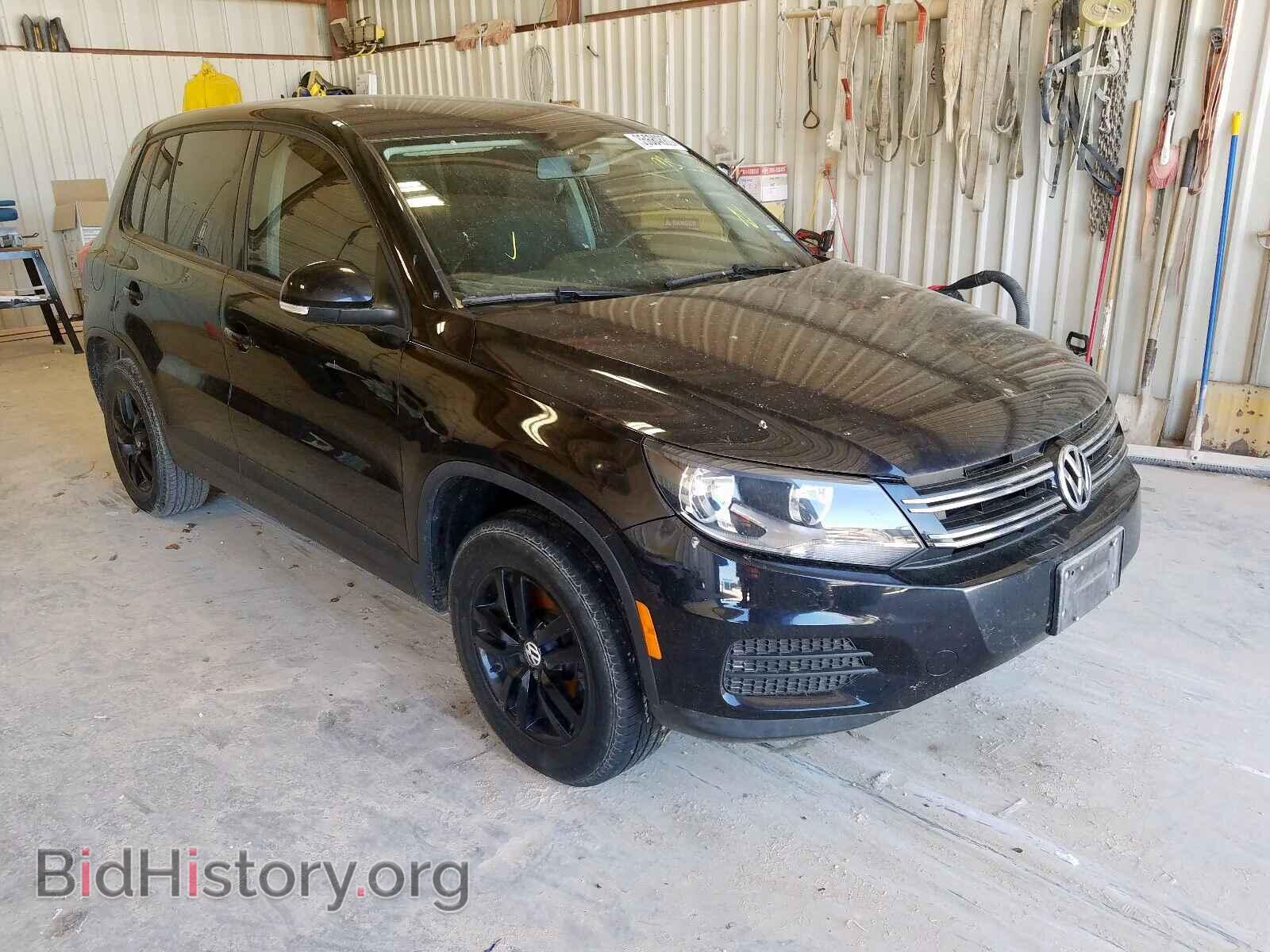 Volkswagen Tiguan S 2012 — 2012 г., чёрный цвет, разобран на запчасти